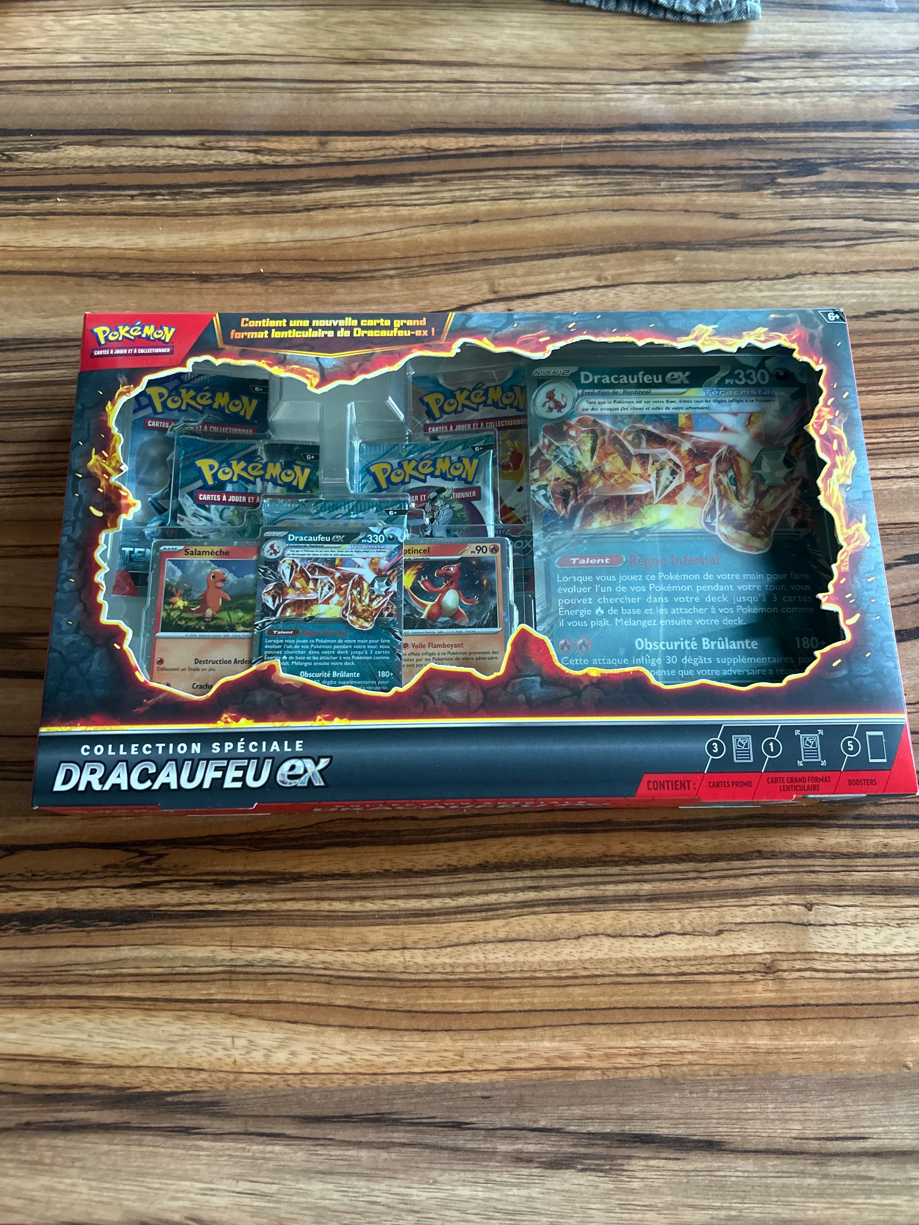 Coffret Dracaufeu EX