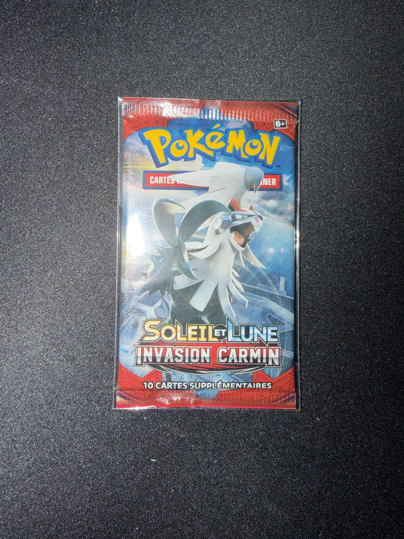 Booster Soleil et lune - Invasion Carmin