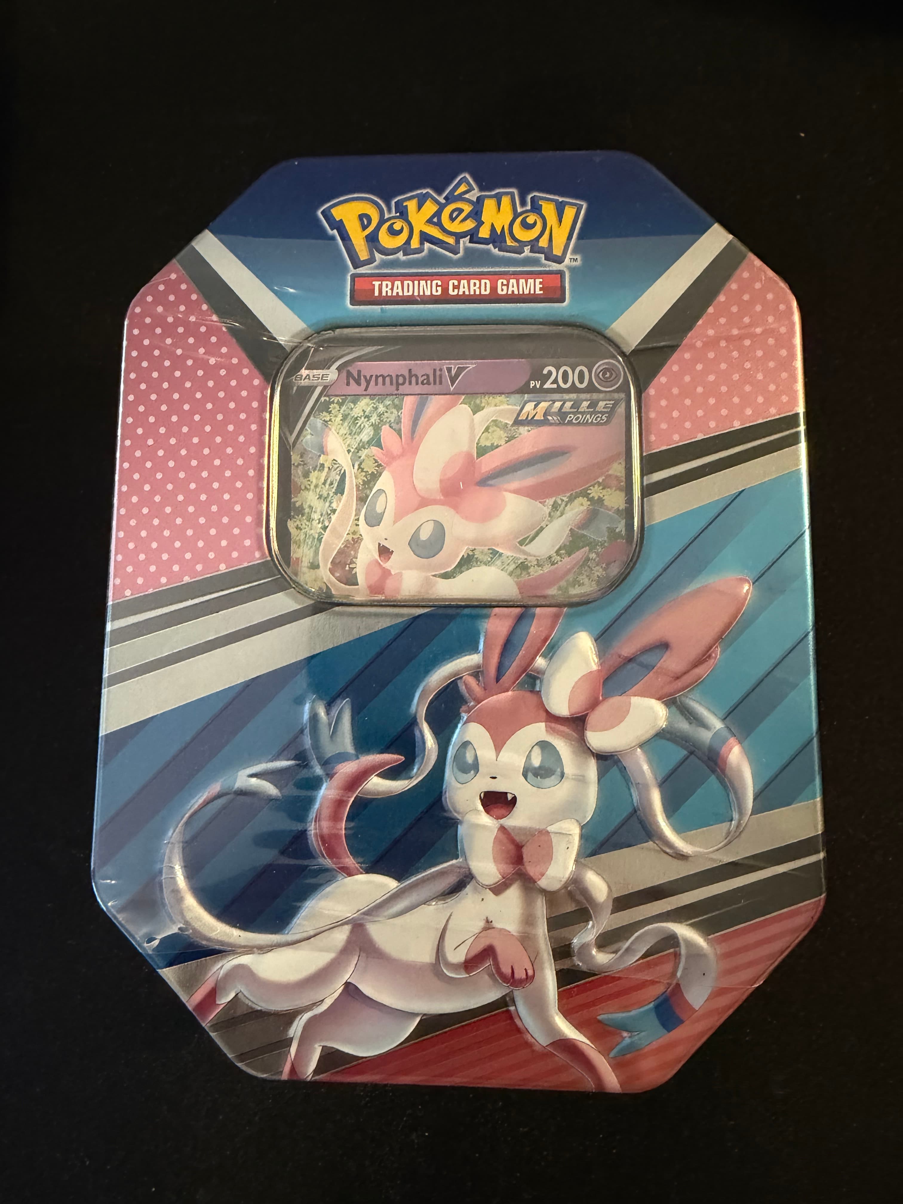 Pokebox Nymphali